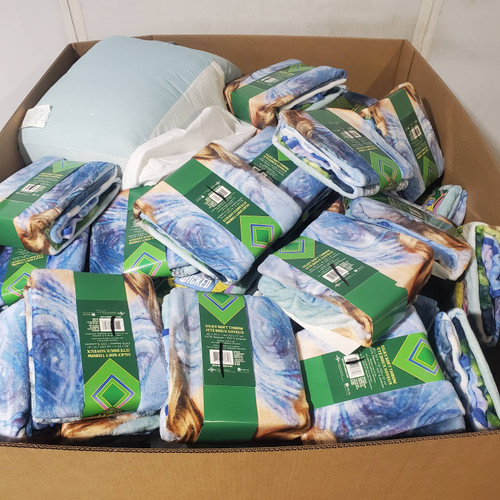 103 units of Bedding - MSRP $2,884 - Returns (Lot # 968907)
