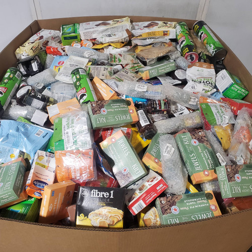 909 units of Grocery  Past Before 6 to 12 months - MSRP $14,877 - Like New (Lot # 917621)