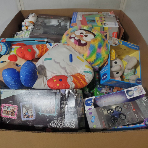 572 units of Toys - MSRP $4,843 - Returns (Lot # 969611)