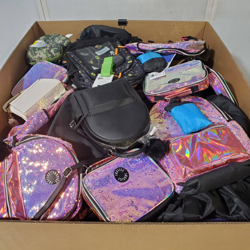 105 units of Luggages & Bags - MSRP $3,320 - Returns (Lot # 970218)