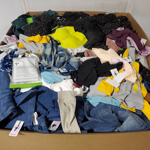 737 units of Clothing & Accessories - MSRP $9,036 - Returns (Lot # 971315)