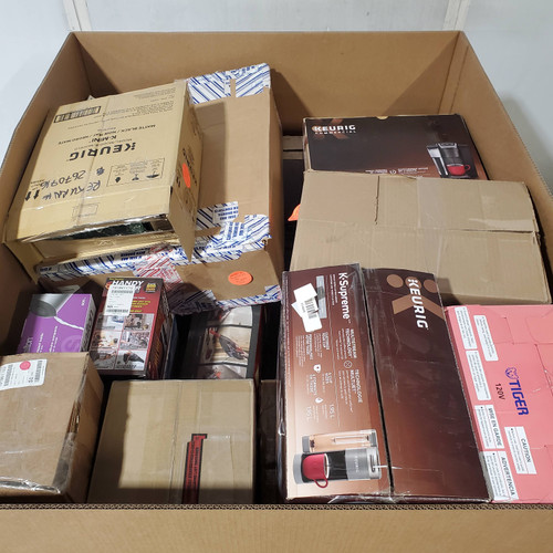 22 units of Small Appliances - MSRP $3,517 - Returns (Lot # 920801)