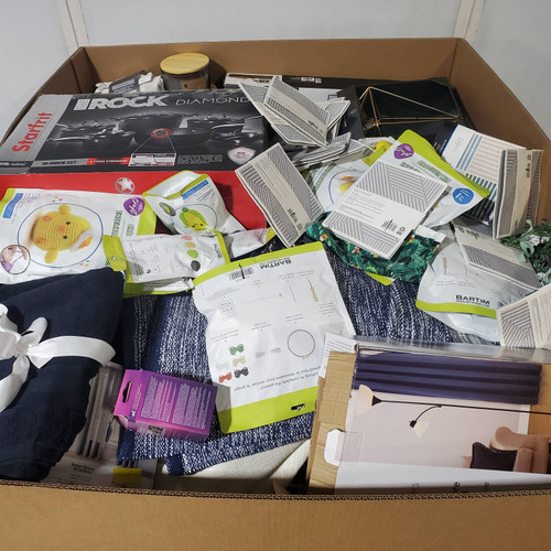 428 units of Home Products - MSRP $5,567 - Returns (Lot # 972123)