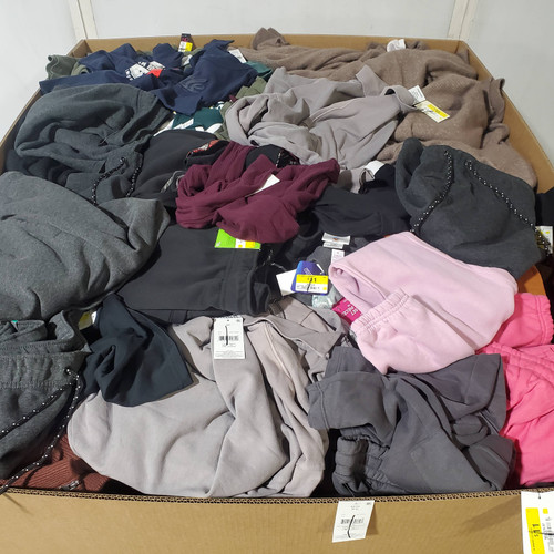 702 units of Clothing & Accessories - MSRP $8,262 - Returns (Lot # 972216)