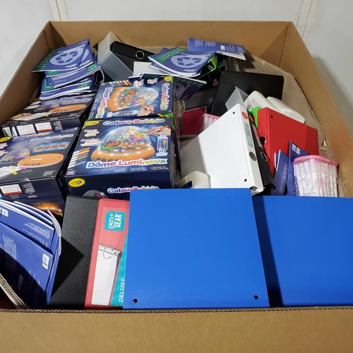 731 units of Office & School Supplies - MSRP $4,737 - Returns (Lot # 973106)