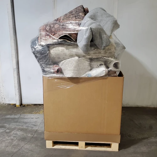 33 units of Rugs - MSRP $10,463 - Returns (Lot # 970410)