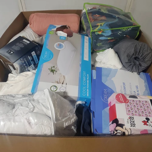 43 units of Bedding - MSRP $2,024 - Returns (Lot # 973404)