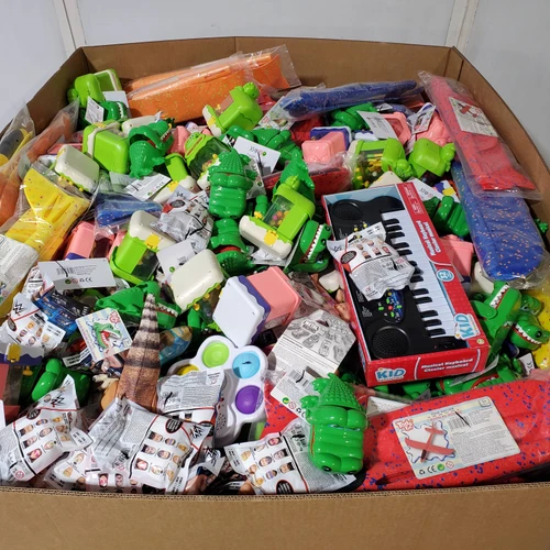 451 units of Toys - MSRP $2,850 - Returns (Lot # 975822)