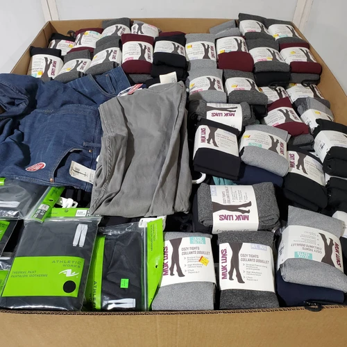 566 units of Clothing & Accessories - MSRP $8,928 - Returns (Lot # 975916)