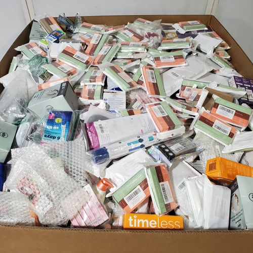 974 units of Pharmacy & Wellness - MSRP $16,206 - Like New (Lot # 918813)
