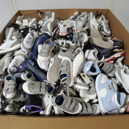 312 units of Shoes (pair) - MSRP $6,467 - Returns (Lot # 977504)