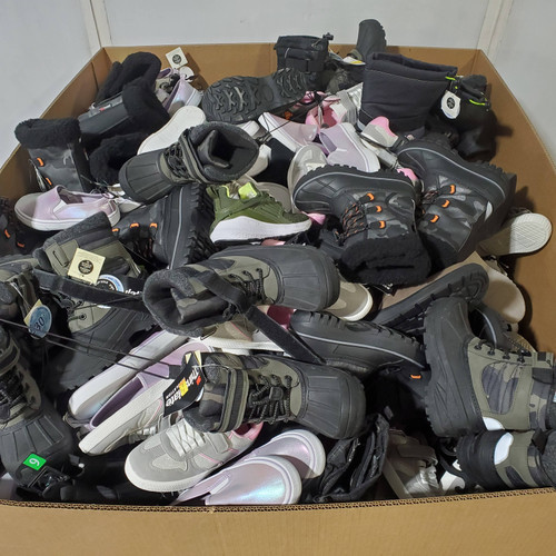 279 units of Shoes (pair) - MSRP $5,589 - Returns (Lot # 977310)