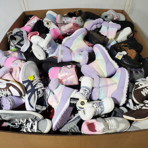 245 units of Shoes (pair) - MSRP $7,589 - Returns (Lot # 977608)