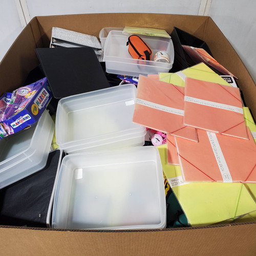 1084 units of Office & School Supplies - MSRP $8,517 - Returns (Lot # 979407)