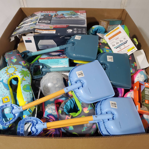 104 units of Sporting Goods - MSRP $3,143 - Returns (Lot # 982007)