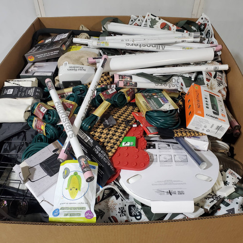485 units of Home Products - MSRP $5,997 - Returns (Lot # 985621)