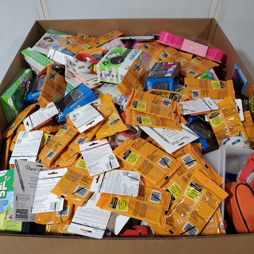 1090 units of Office & School Supplies - MSRP $10,982 - Returns (Lot # 985506)