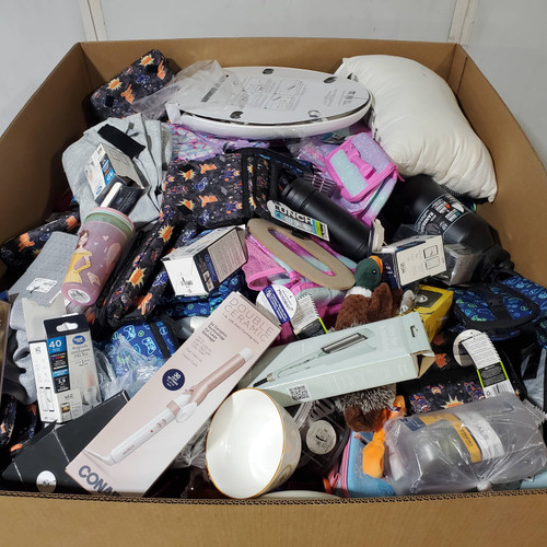 411 units of Home Products - MSRP $3,600 - Returns (Lot # 986320)