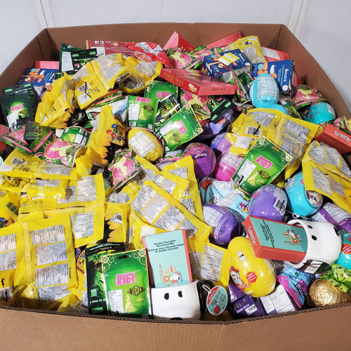 1525 units of Candies - MSRP $8,106 - Like New (Lot # 983611)