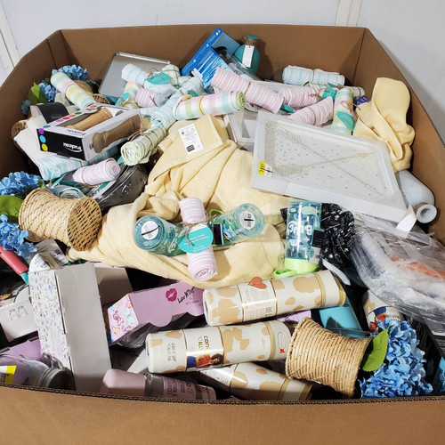 329 units of Home Products - MSRP $3,691 - Returns (Lot # 986611)