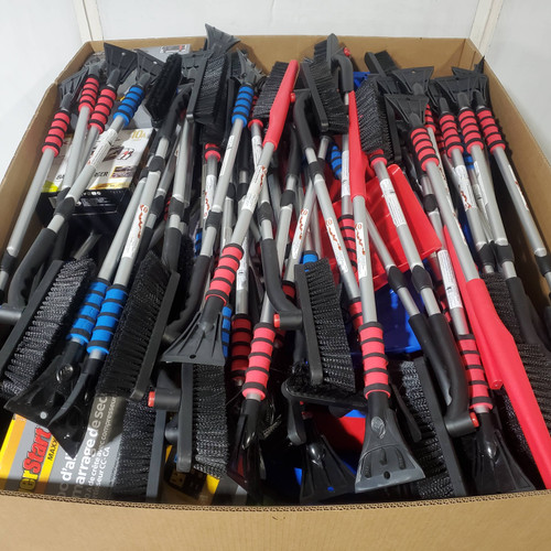 302 units of Automotive - MSRP $6,782 - Returns (Lot # 986321)