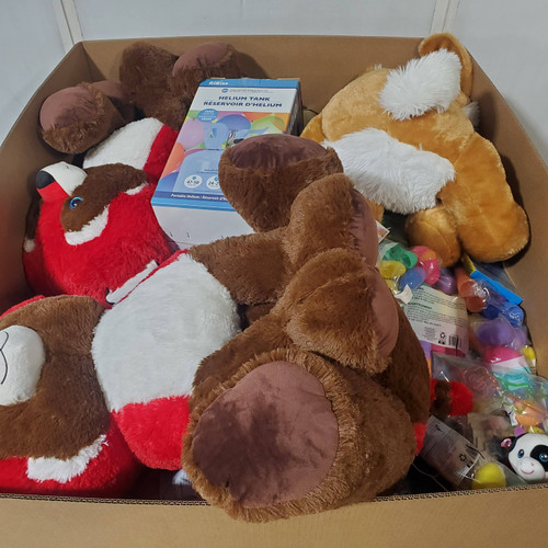 430 units of Holidays & Party - MSRP $1,497 - Returns (Lot # 987016)
