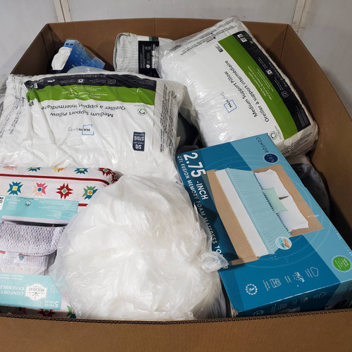 34 units of Bedding - MSRP $1,414 - Returns (Lot # 988613)