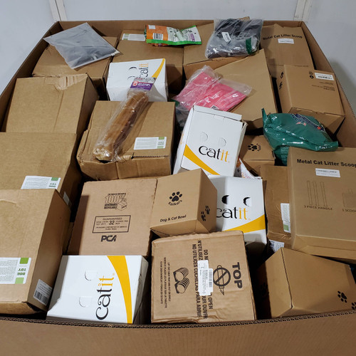 225 units of Pet Products - MSRP $6,923 - Returns (Lot # 105-895212)