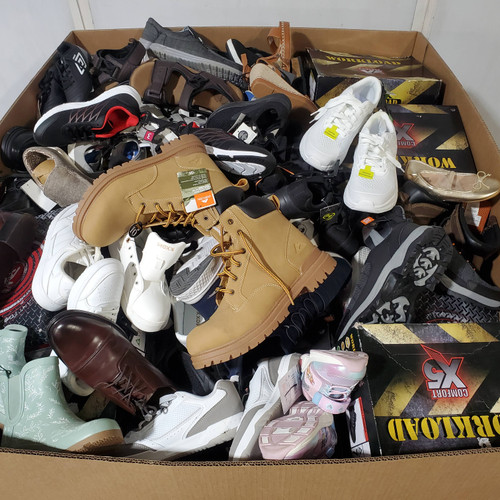 287 units of Shoes (pair) - MSRP $7,506 - Returns (Lot # 977416)