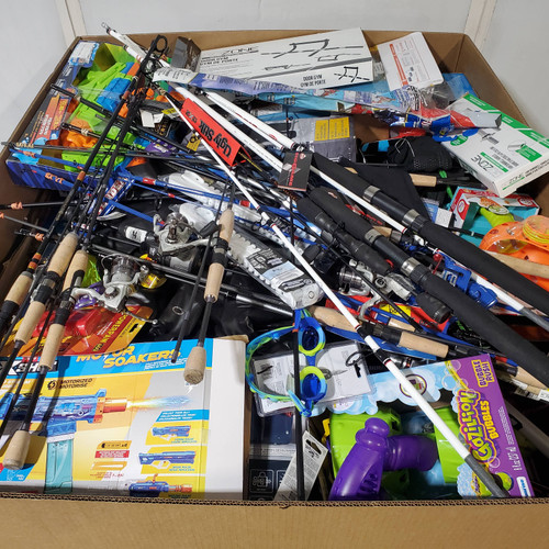 113 units of Sporting Goods - MSRP $4,634 - Returns (Lot # 998614)