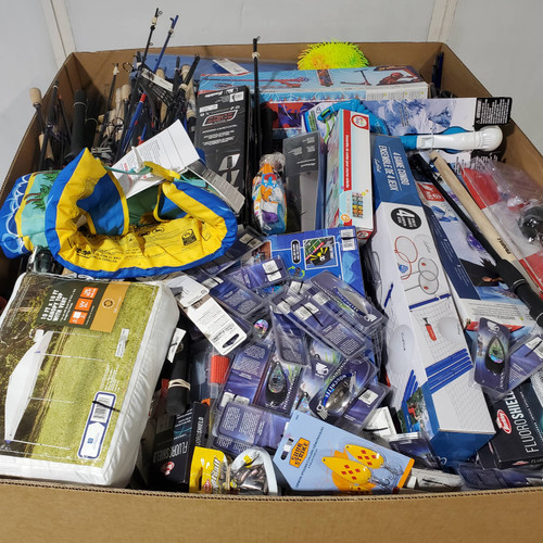 536 units of Sporting Goods - MSRP $9,901 - Returns (Lot # 999204)