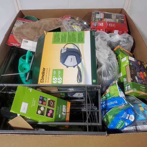 100 units of Garden & Accessories - MSRP $1,958 - Returns (Lot # 997701)