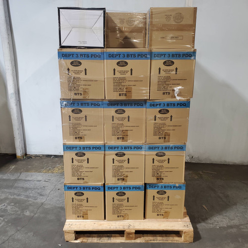 220 units of Five Star Slim 1.5" Zipper Binders - MSRP $5,053 - Brand New (Lot # 1012312)