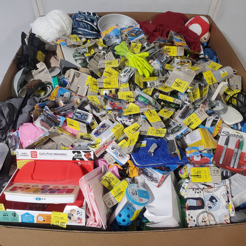 449 units of Unmanifested GM - MSRP $4,490 - Returns (Lot # 1012814)