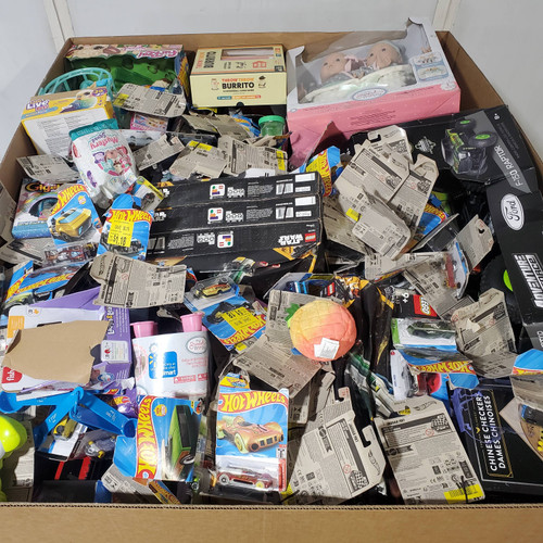 489 units of Toys - MSRP $4,296 - Returns (Lot # 1015203)