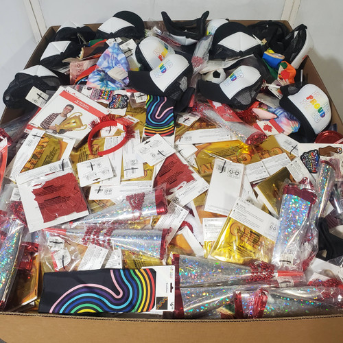 1125 units of Holidays & Party - MSRP $7,105 - Returns (Lot # 1018601)