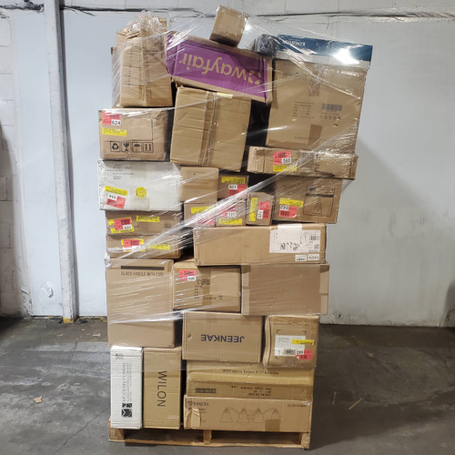 82 units of Home Fixtures - MSRP $28,074 - Like New (Lot # 1016602)