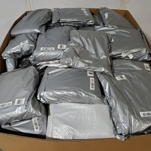 153 units of Curtains - MSRP $9,746 - Like New (Lot # 1029505)