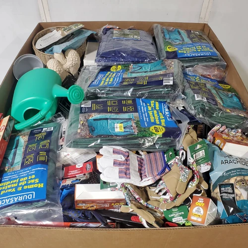 499 units of Garden & Accessories - MSRP $6,278 - Returns (Lot # 1036307)