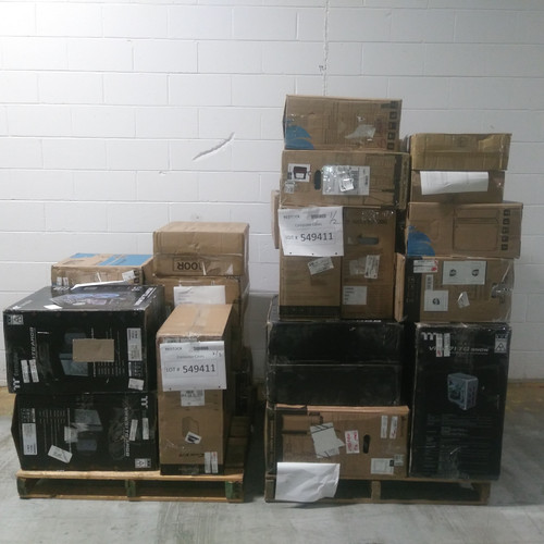 32 Units of Computer Cases - MSRP 4030$ - Salvage (Lot # 549411)