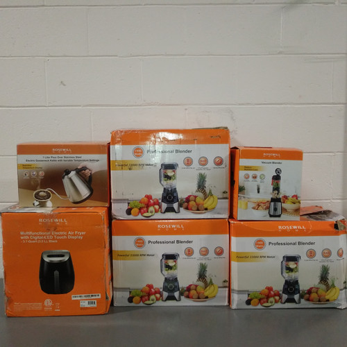 24 Units of Small Appliances - MSRP 4183$ - Salvage (Lot # 550733)