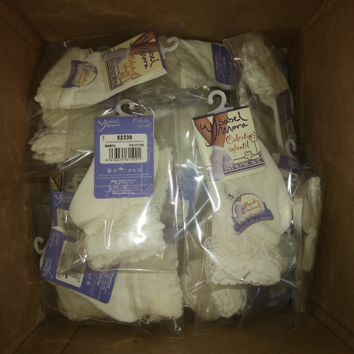 39 Units of Ivory Socks Kids Celebration Lace Size 0 (17/19) - MSRP 312$ - Brand New (Lot # CP5439324)