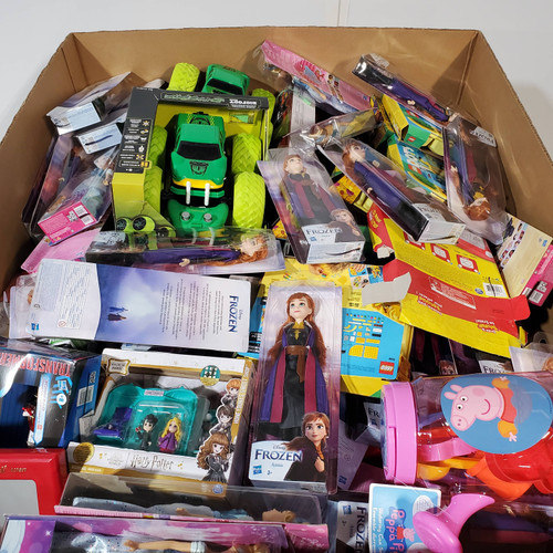 352 Units of Toys - MSRP $4,615 - Returns (Lot # 643611) - Restock Canada