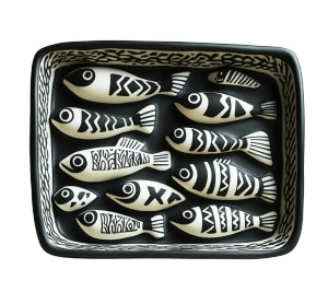 Escher-Inspired Fish Plate Vinyl Car Decal Sticker – Waterproof & UV-Resistant 8"