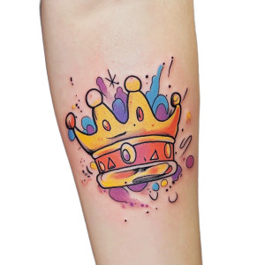 Cartoon Crown Tattoo Vinyl Car Decal Sticker – Waterproof & UV-Resistant 8"
