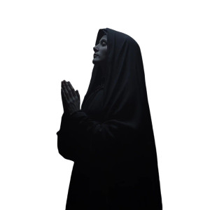 Praying Nun Portrait Vinyl Car Decal Sticker – Waterproof & UV-Resistant 8"
