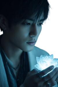 Glowing Flower Idol Vinyl Car Decal Sticker – Waterproof & UV-Resistant 8"