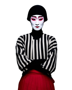 Kabuki Actress Vinyl Car Decal Sticker – Waterproof & UV-Resistant 8"