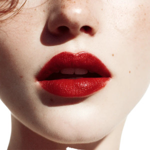 Red Lips V3 Vinyl Car Decal Sticker – Waterproof & UV-Resistant 8"