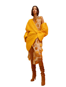 Loewe Fashion Campaign Vinyl Car Decal Sticker – Waterproof & UV-Resistant 8" Loewe Fashion Campaign Vinyl Car Decal Sticker – Waterproof & UV-Resistant 8"